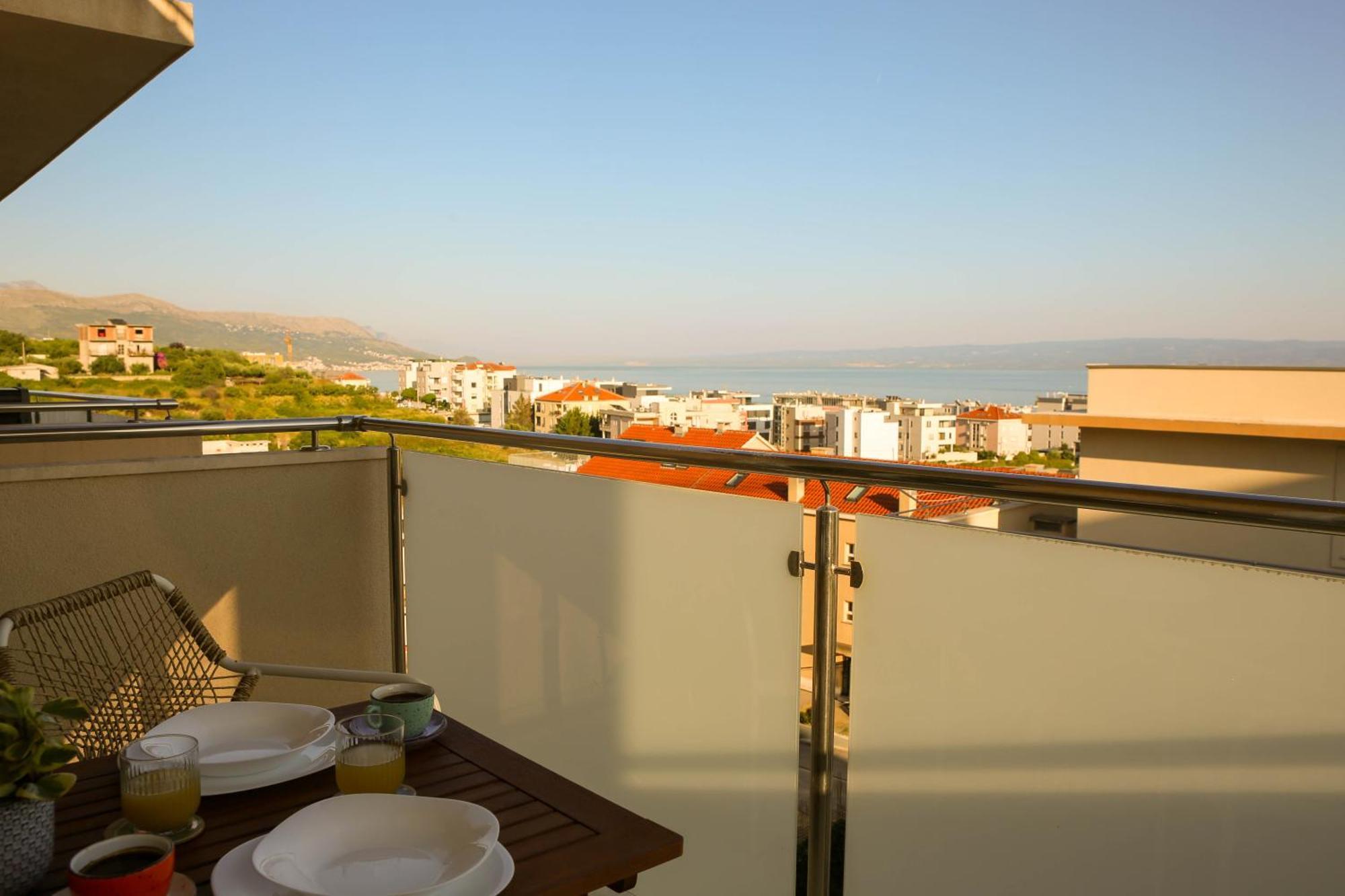 Kiki'S Sea View Studio สปลิท ภายนอก รูปภาพ